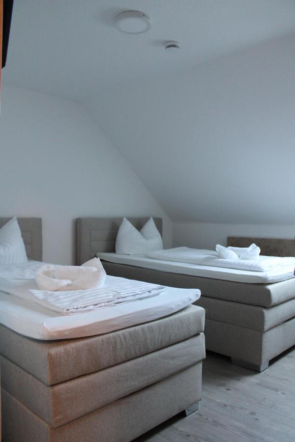 Gastehaus Hubertushof - 24h Check-in Maison d'hôtes *